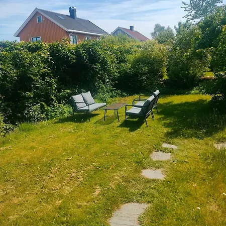 Romslig Leilighet Pa Traeleborg I Tonsberg Exterior photo